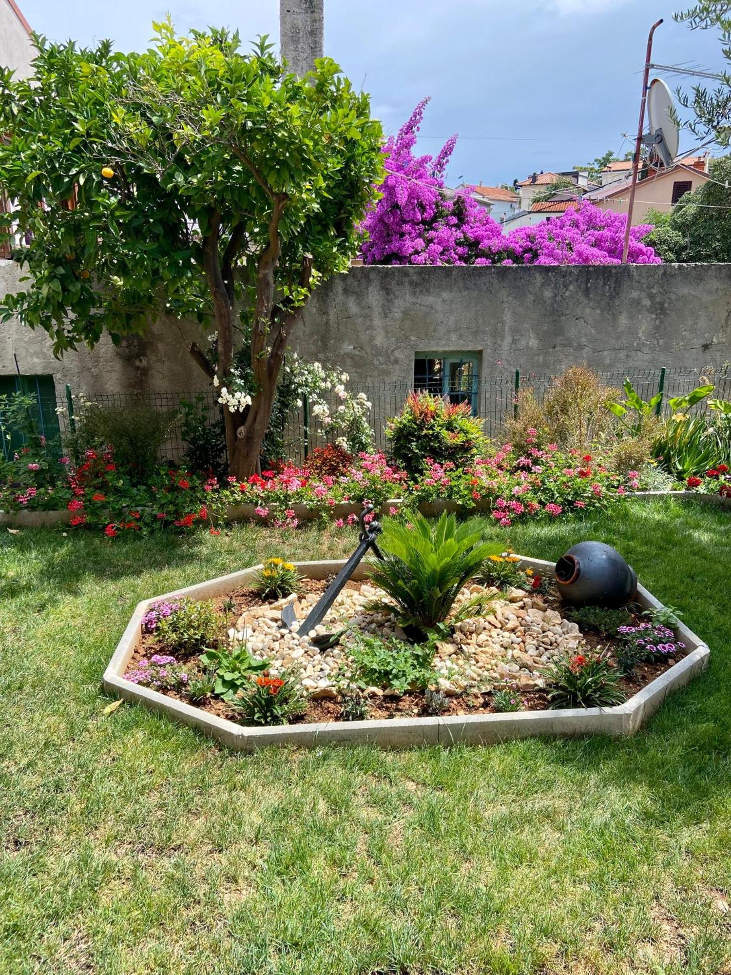 Apartments Leila Mali Lošinj Eksteriør billede